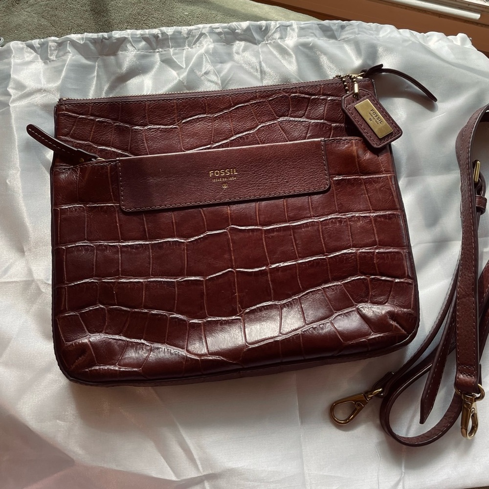 Fossil Croc Embossed Leather Crossbody - Dark Brown - Like new
